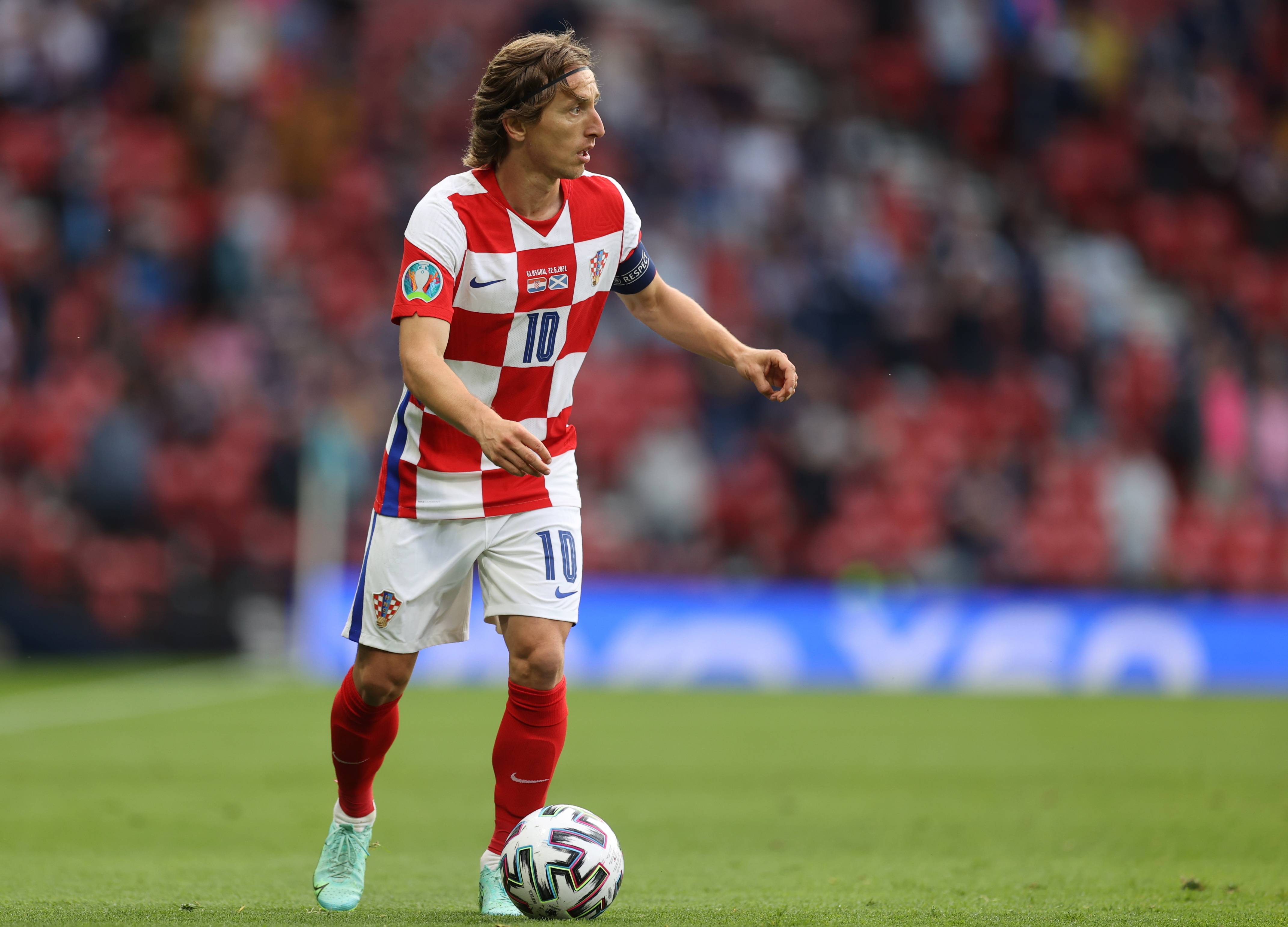 体图：种种迹象表明埃姆雷-詹将会与多特蒙德续约并留队