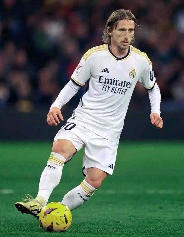 阿隆索：姆巴佩和C罗在感染力方面很像；我们应该培养居莱尔